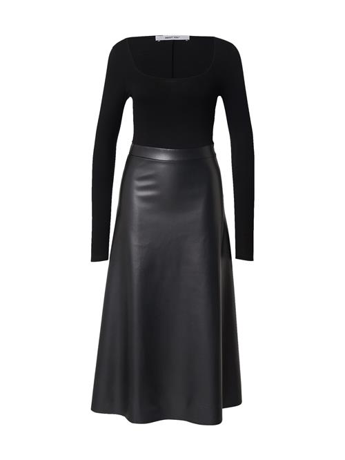 ABOUT YOU Kjole 'Christina'  sort