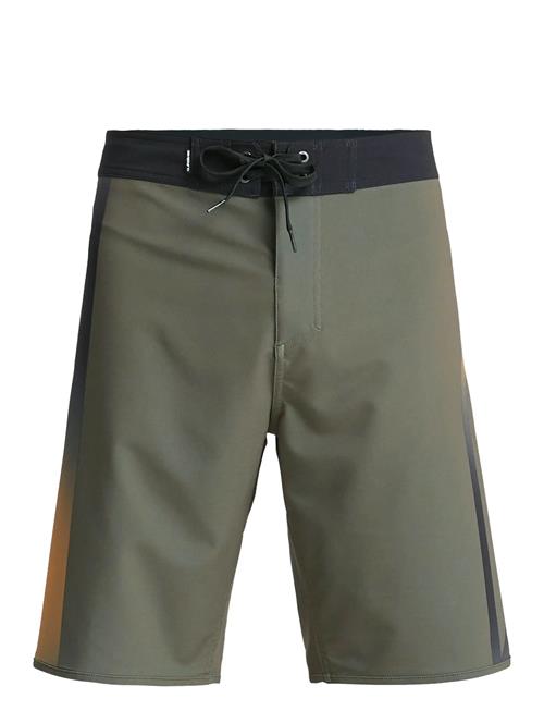Quiksilver | Surfsilk Holmes 20 | 33