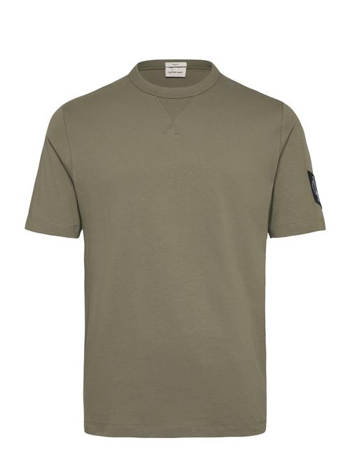 Calvin Klein Jeans | Badge Regular Tee | L