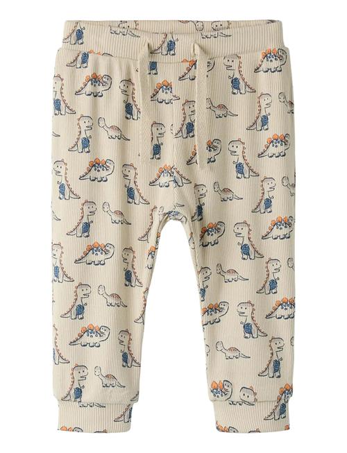 name it | Nbmfidius Pant | 50