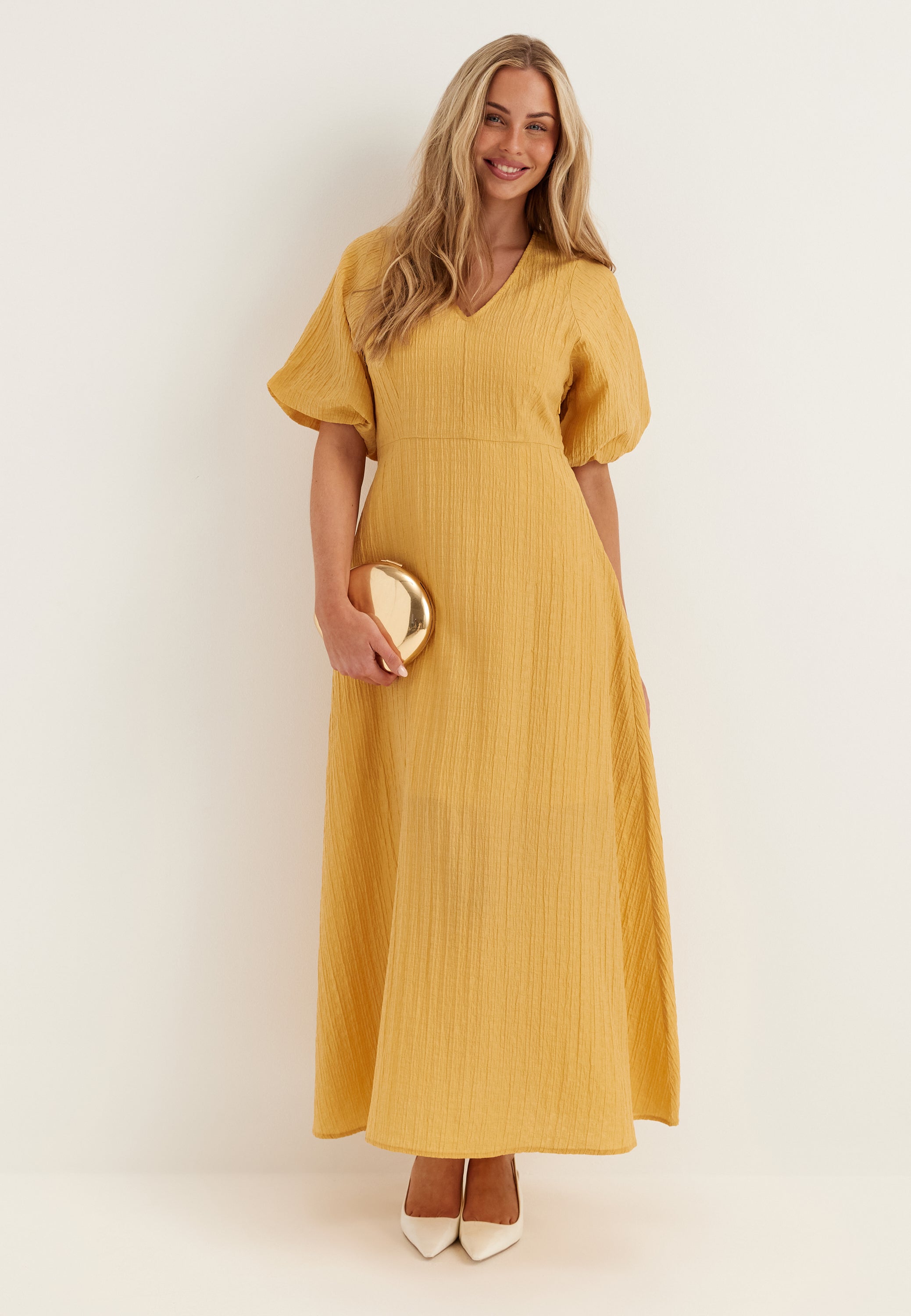 SELECTED Slfmaddie Ss Closed Back Midi Dress