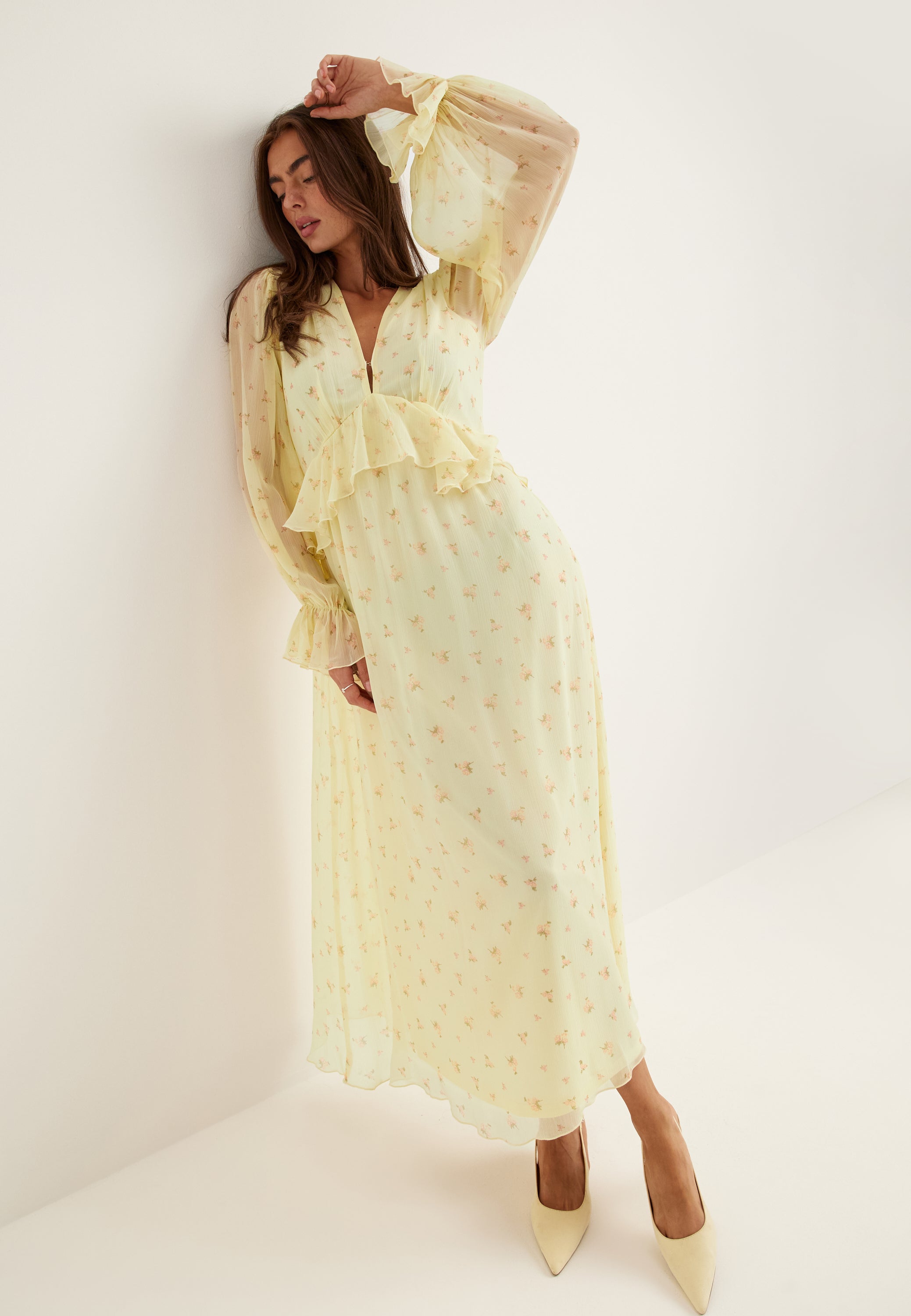 Bubbleroom Occasion Frill L/S Chiffon Midi Dress