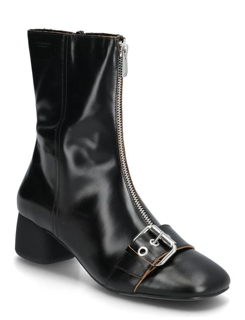 VAGABOND | Livia | 38