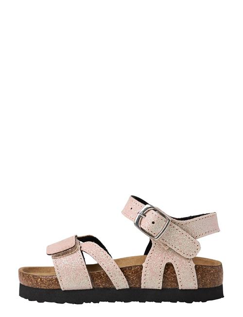 name it | Nmffiona Sandal | 29