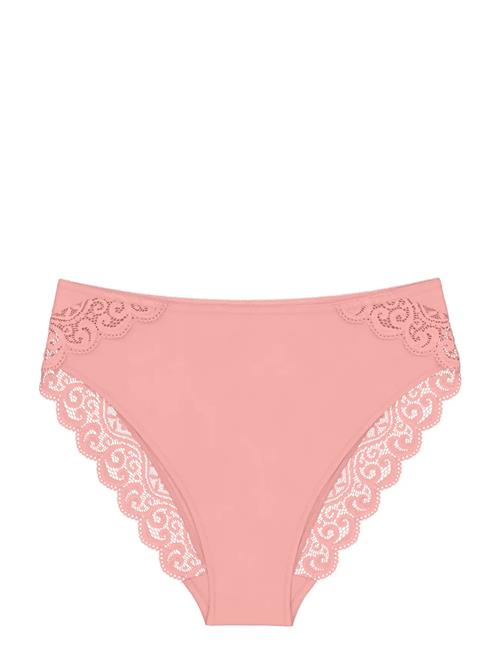 Triumph | Amourette Tai | 46