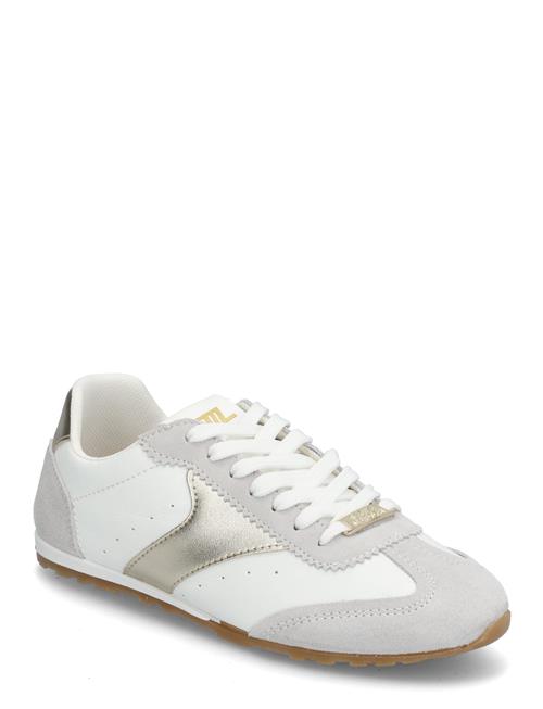 Steve Madden | Fan Fav Sneaker | 39