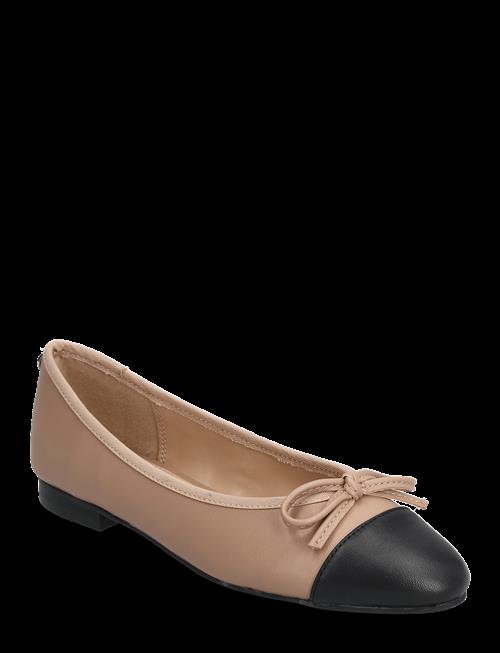 Steve Madden | Ellison | 37