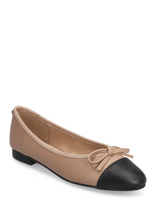 Steve Madden | Ellison | 39