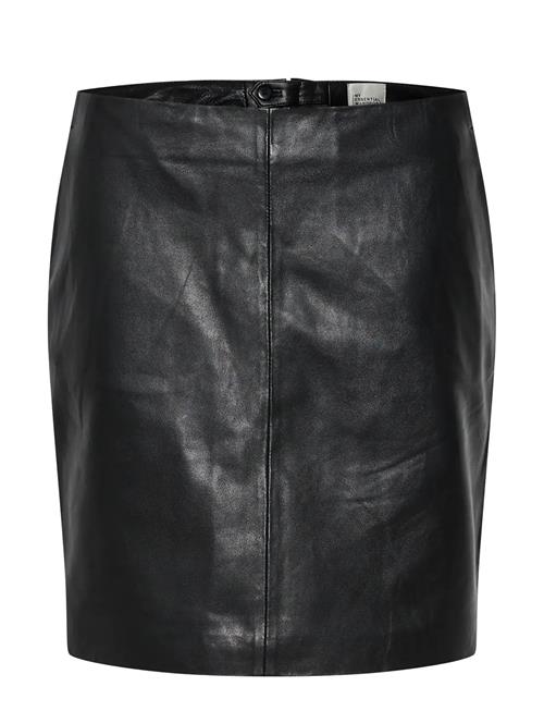 My Essential Wardrobe | 19 The Leather Skirt | 44