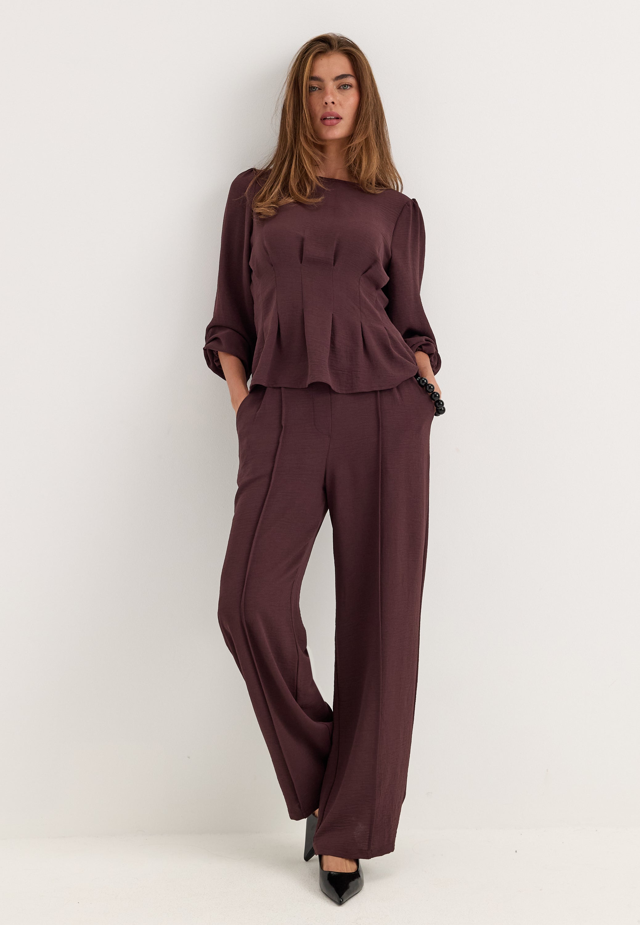 BUBBLEROOM Crepe Front Seam Trousers