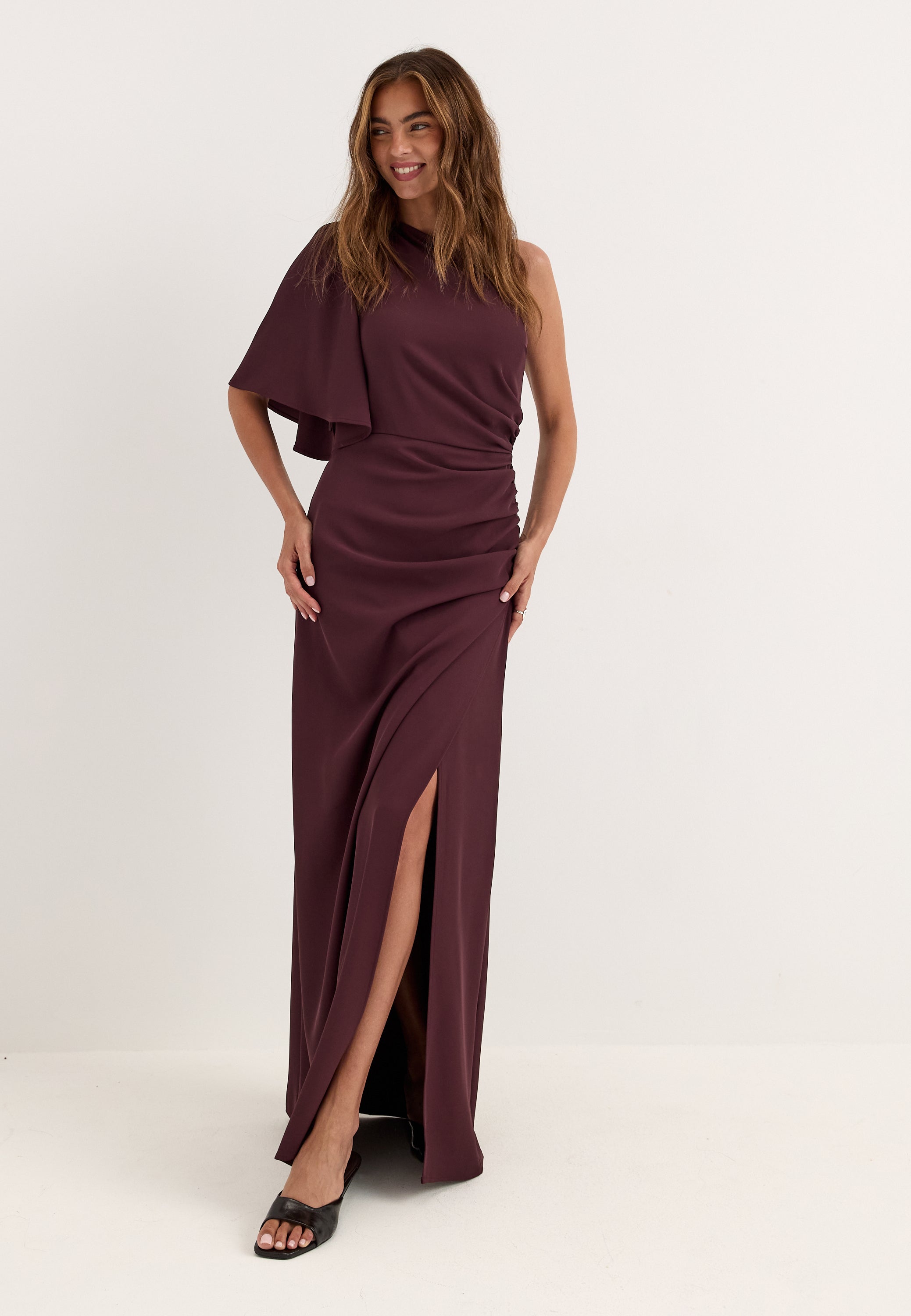 BUBBLEROOM OCCASION Ruched One Shoulder Gown