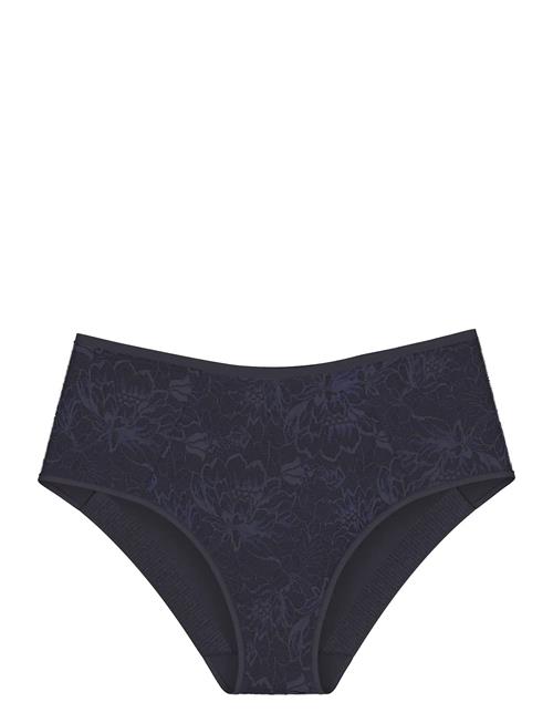 Triumph | Amourette Charm T Maxi02 | 46