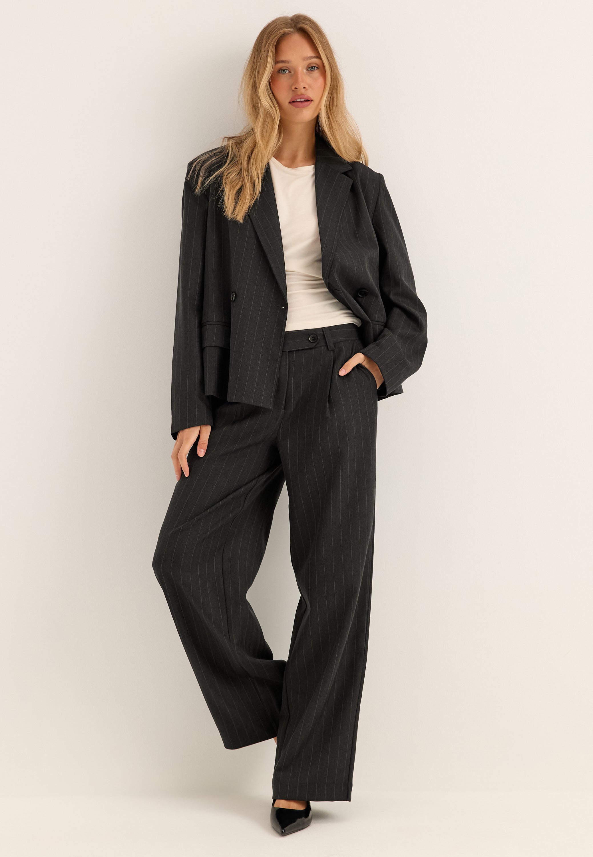 BUBBLEROOM Mid Waist Pleated Suit Trousers