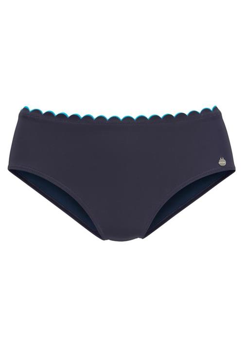 Se LASCANA Bikinitrusse  blå hos About You
