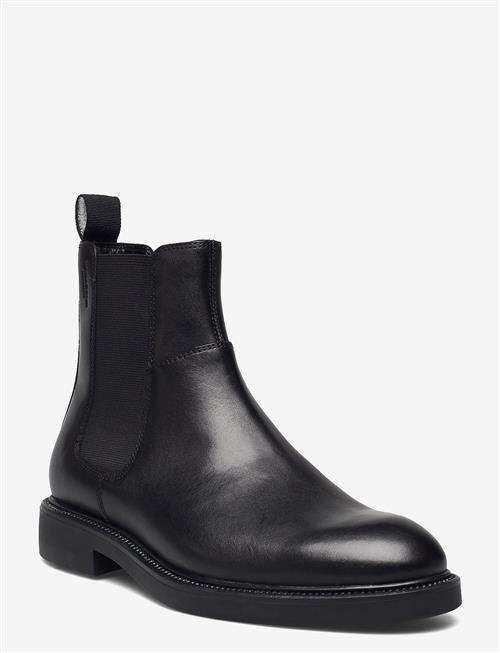 VAGABOND | Alex M | 44