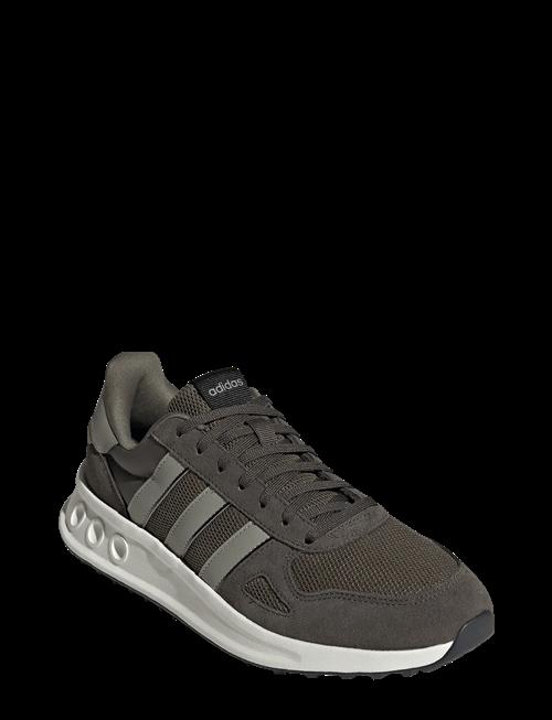 adidas Sportswear | Run 84 | 42