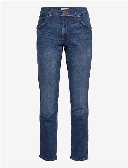 Wrangler | Greensboro | 46 x 34