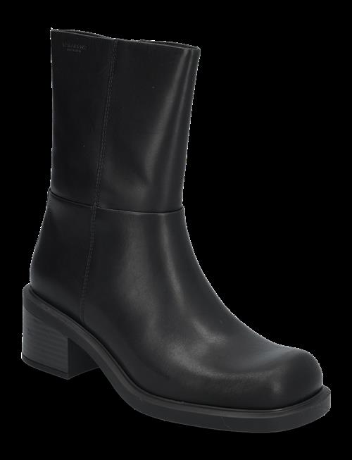 VAGABOND | Daniella | 40
