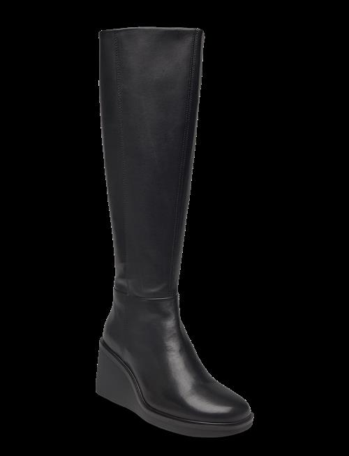 VAGABOND | Deena | 40