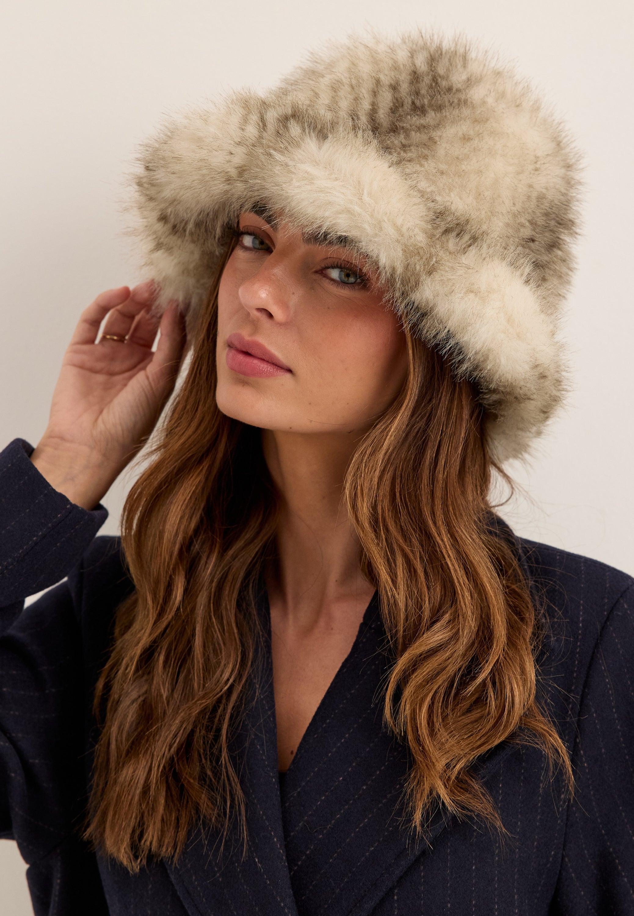 BUBBLEROOM Faux Fur Bucket Hat