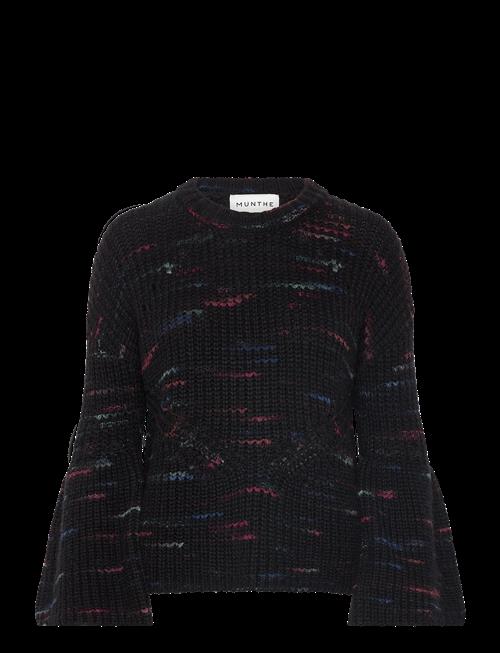 Munthe | Sorina | 32