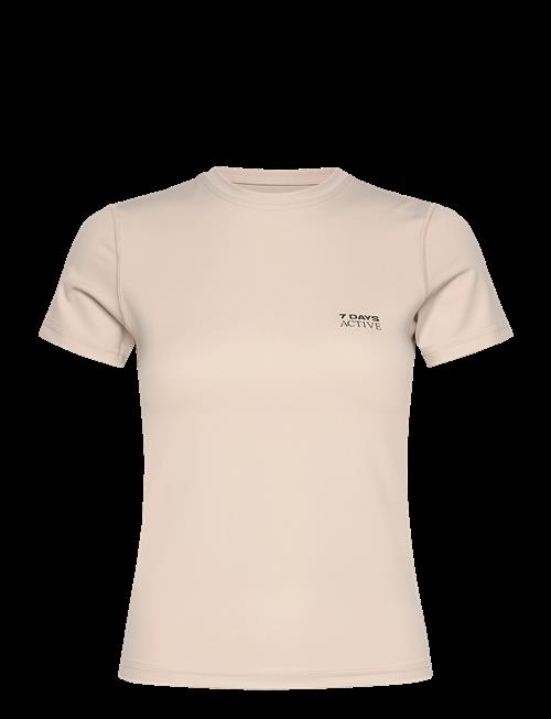 7 DAYS Active | Womens Short Sleeve Training Tee | M