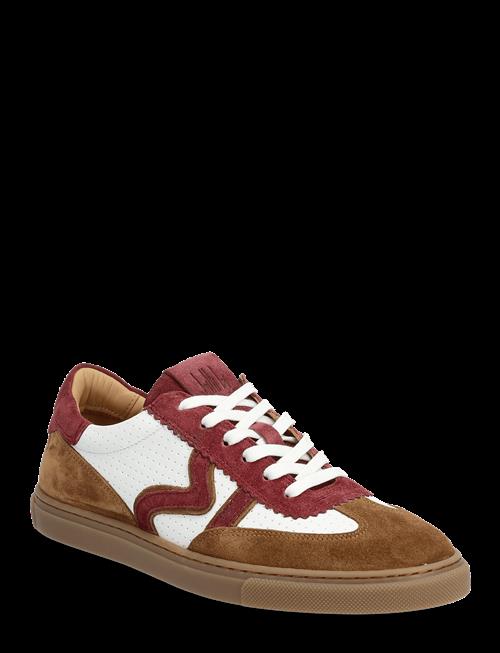 Billi Bi | Sport | 40