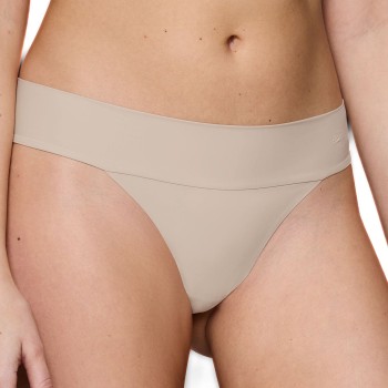 Triumph Trusser Body Make-Up Illusion String Sand 40 Dame