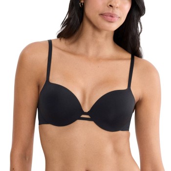 Triumph BH Body Make-Up Illusion WHP EX Sort D 80 Dame