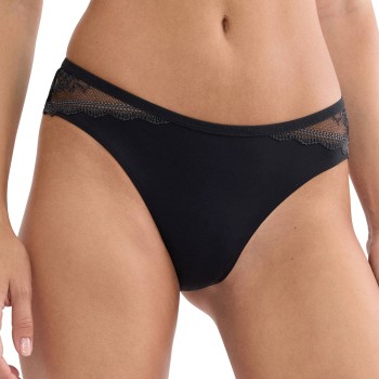 Triumph Trusser Comfort Allure Brazilian Sort 42 Dame