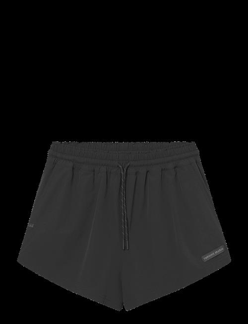 Rethinkit Studios | Track Shorts Petra Stroll | L