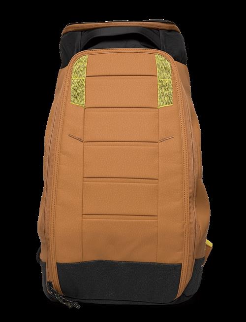 Db Journey | Hugger Backpack 25L Acorn Brown | ONE SIZE