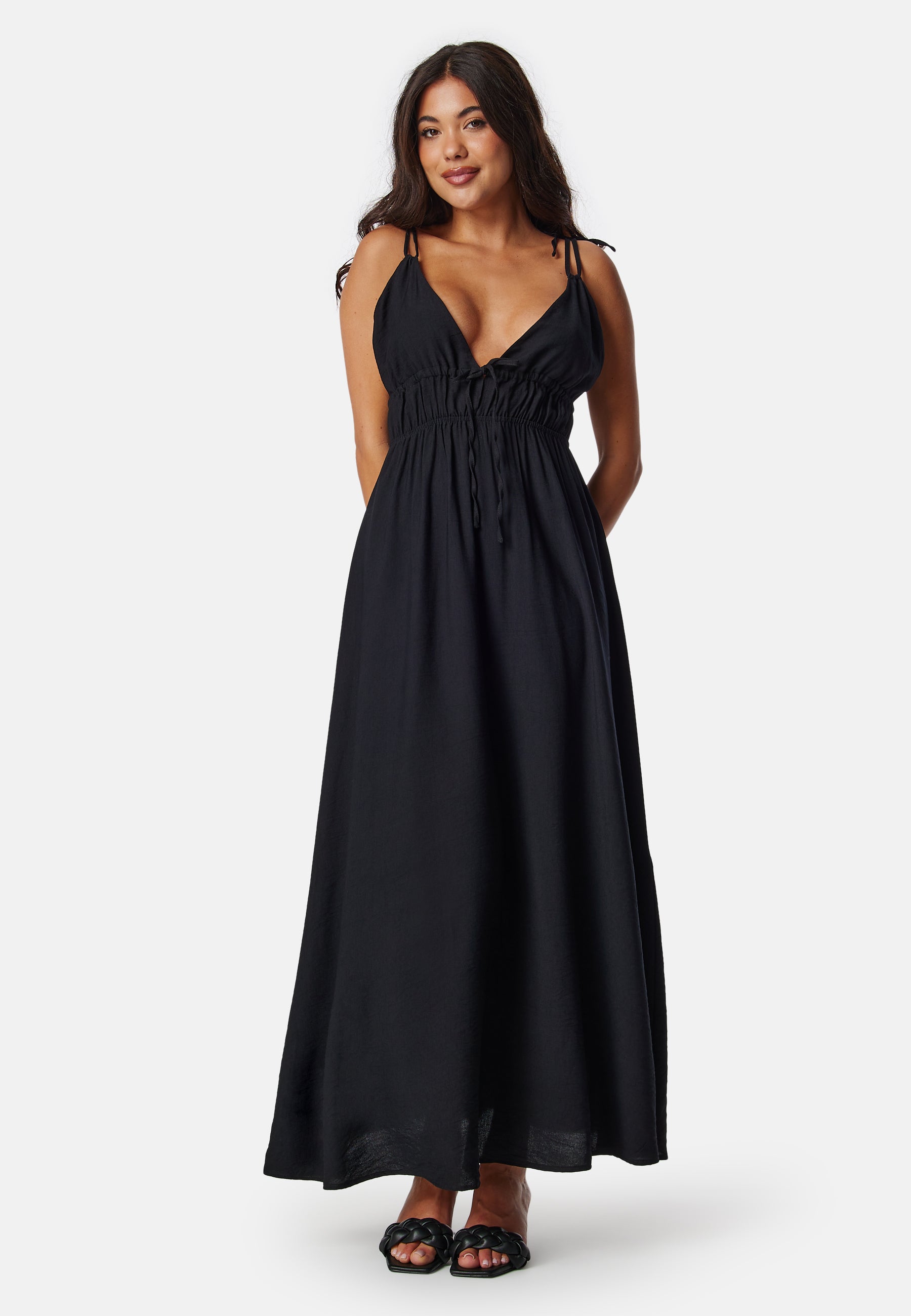 BUBBLEROOM Tie Strap Maxi Dress