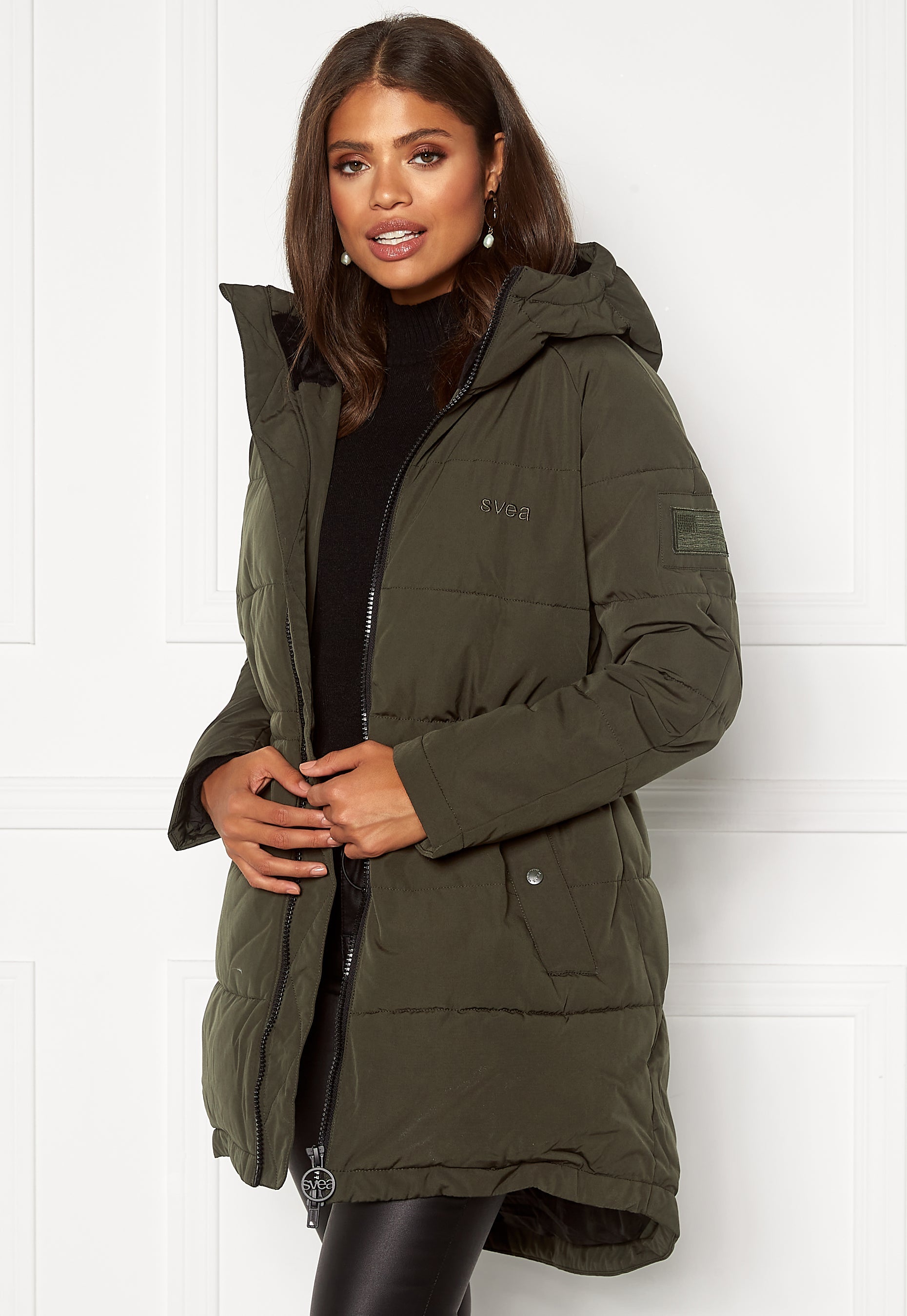 Svea W. Hourglass Puffer Jacket