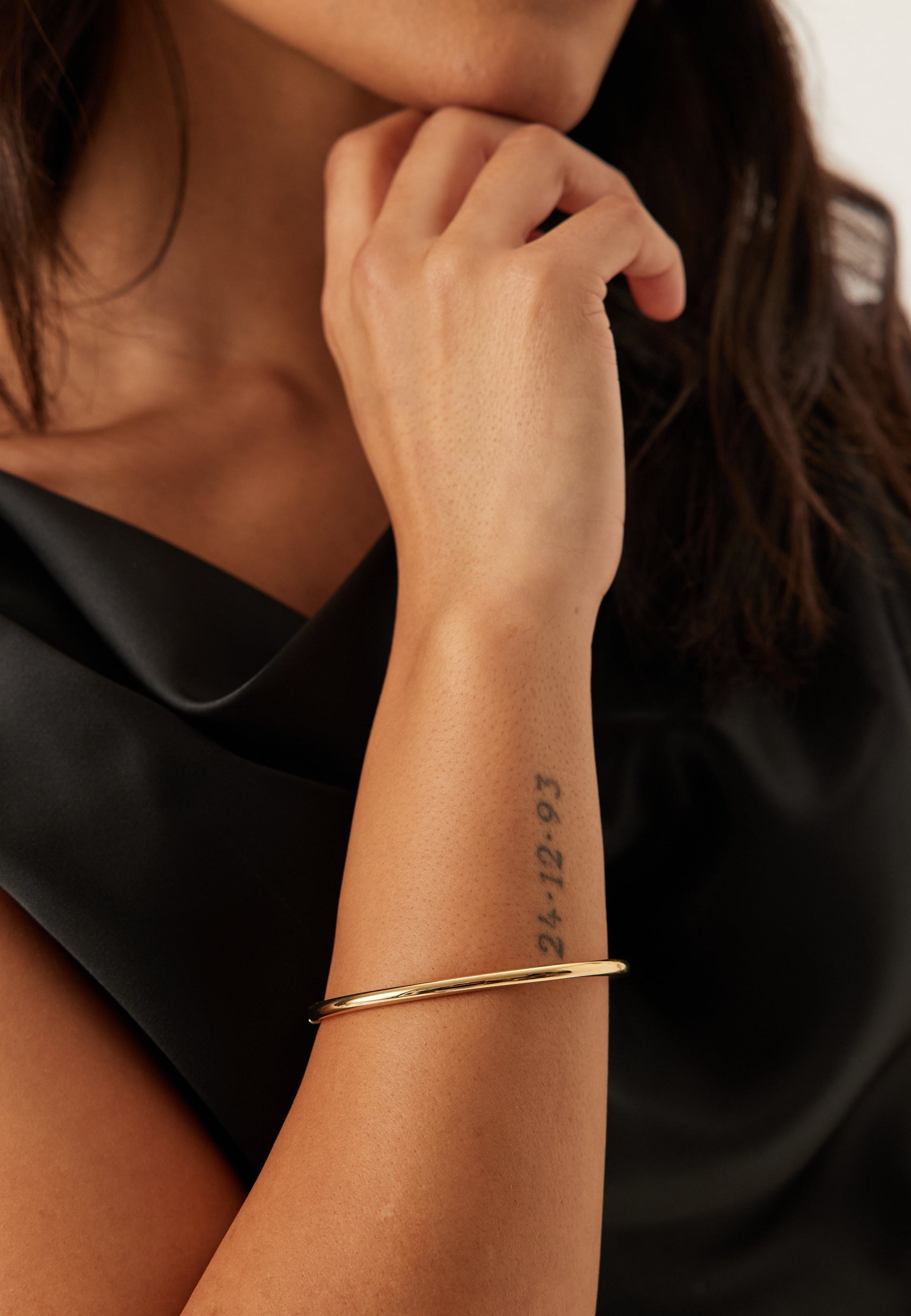 BY JOLIMA Tube Bangle