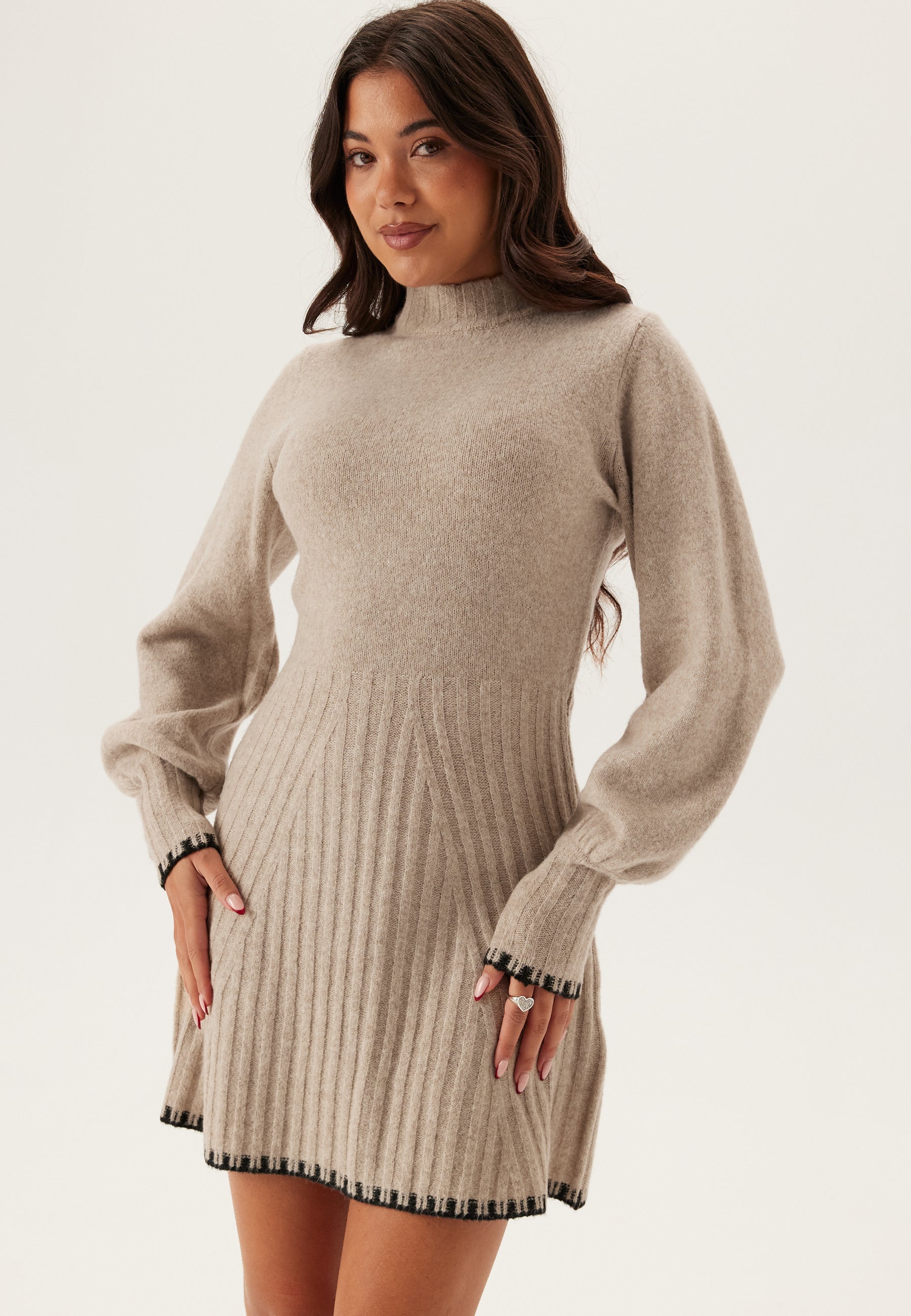 BUBBLEROOM Contrast Edge Knitted Dress
