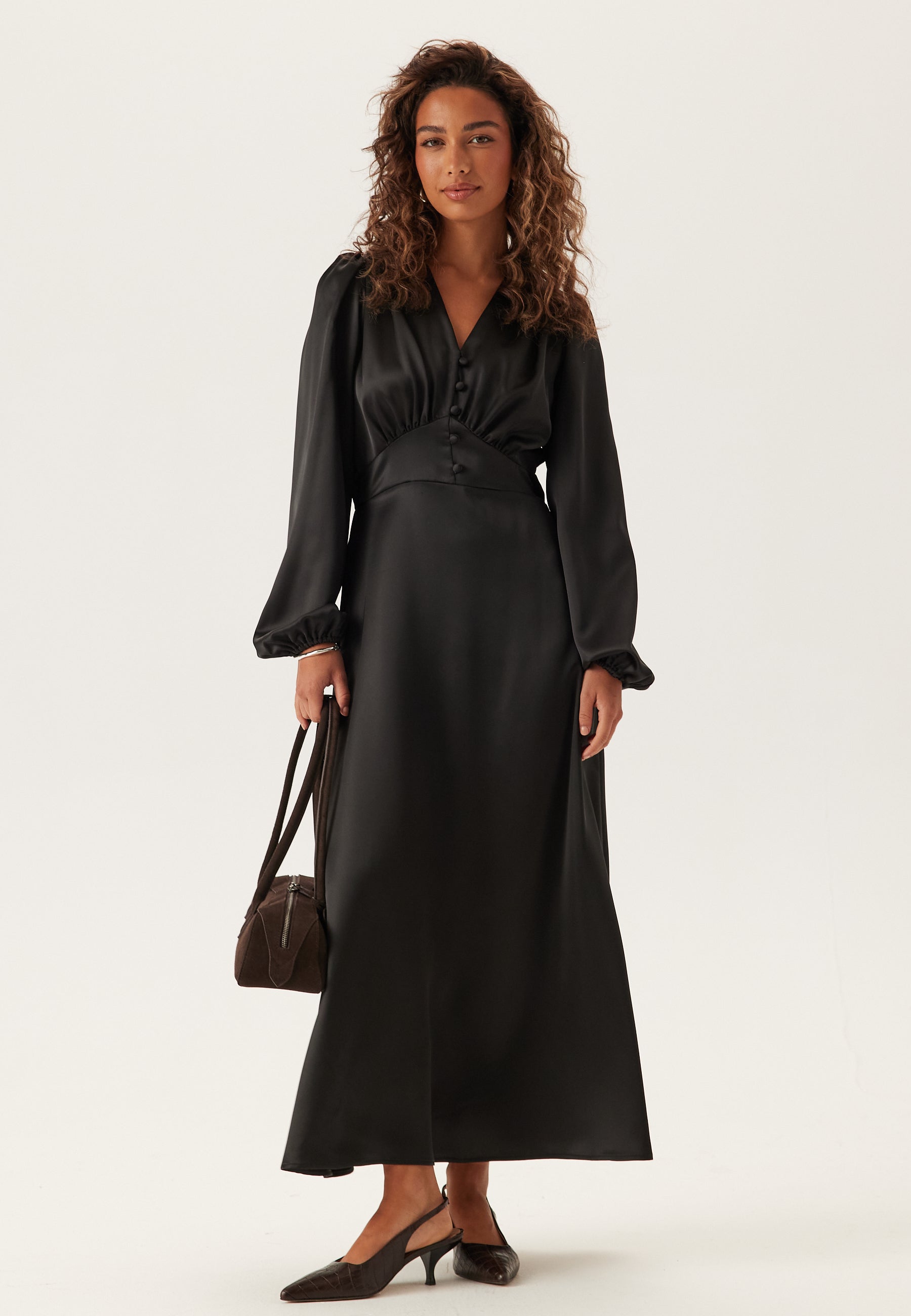 BUBBLEROOM Satin V-neck Maxi Dress