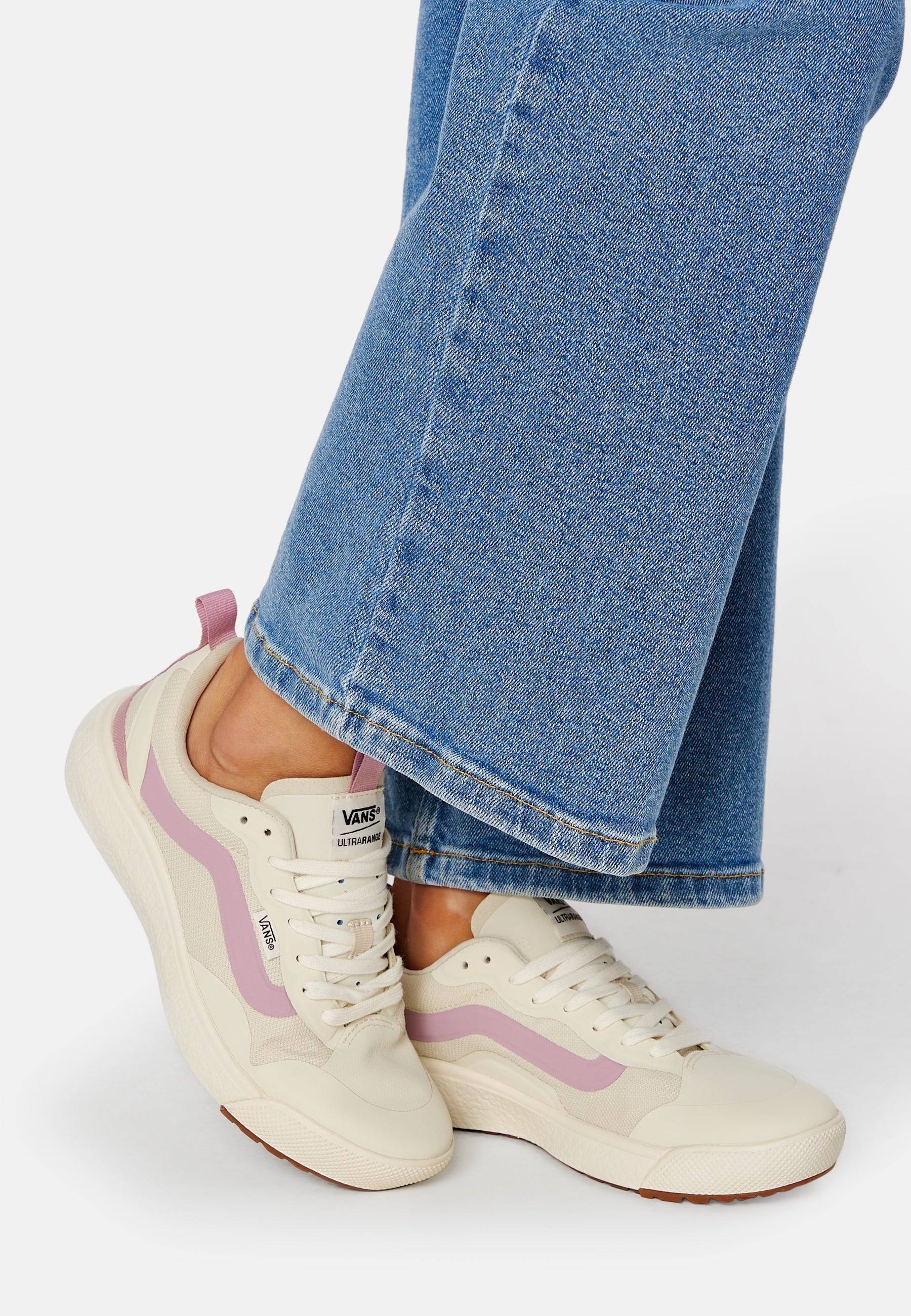 Vans UA Ultra Range Sneakers