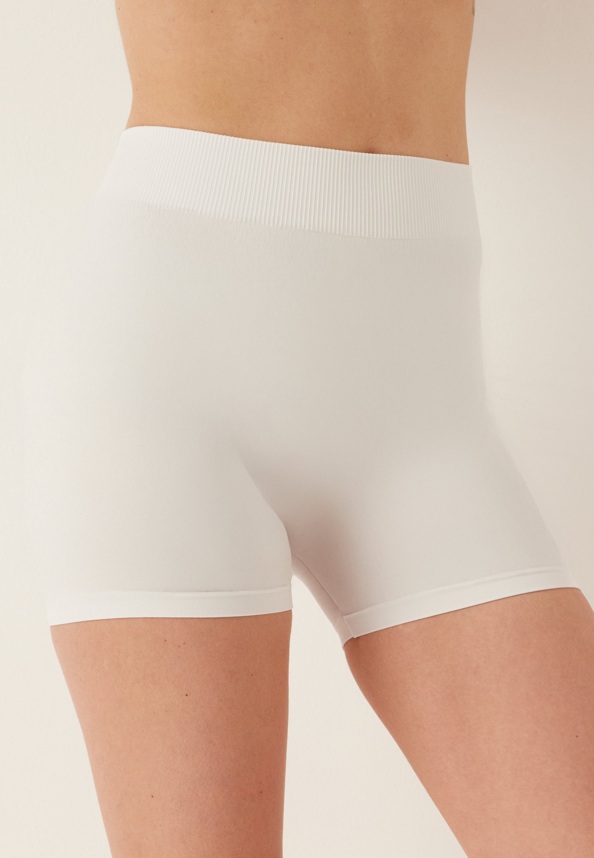 Pieces Pclondon Mini Shorts