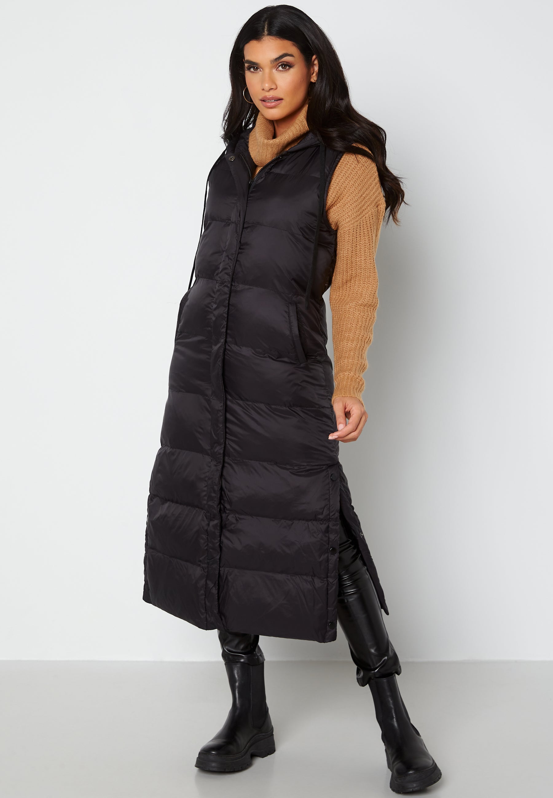 Sisters Point Dea-L Vest