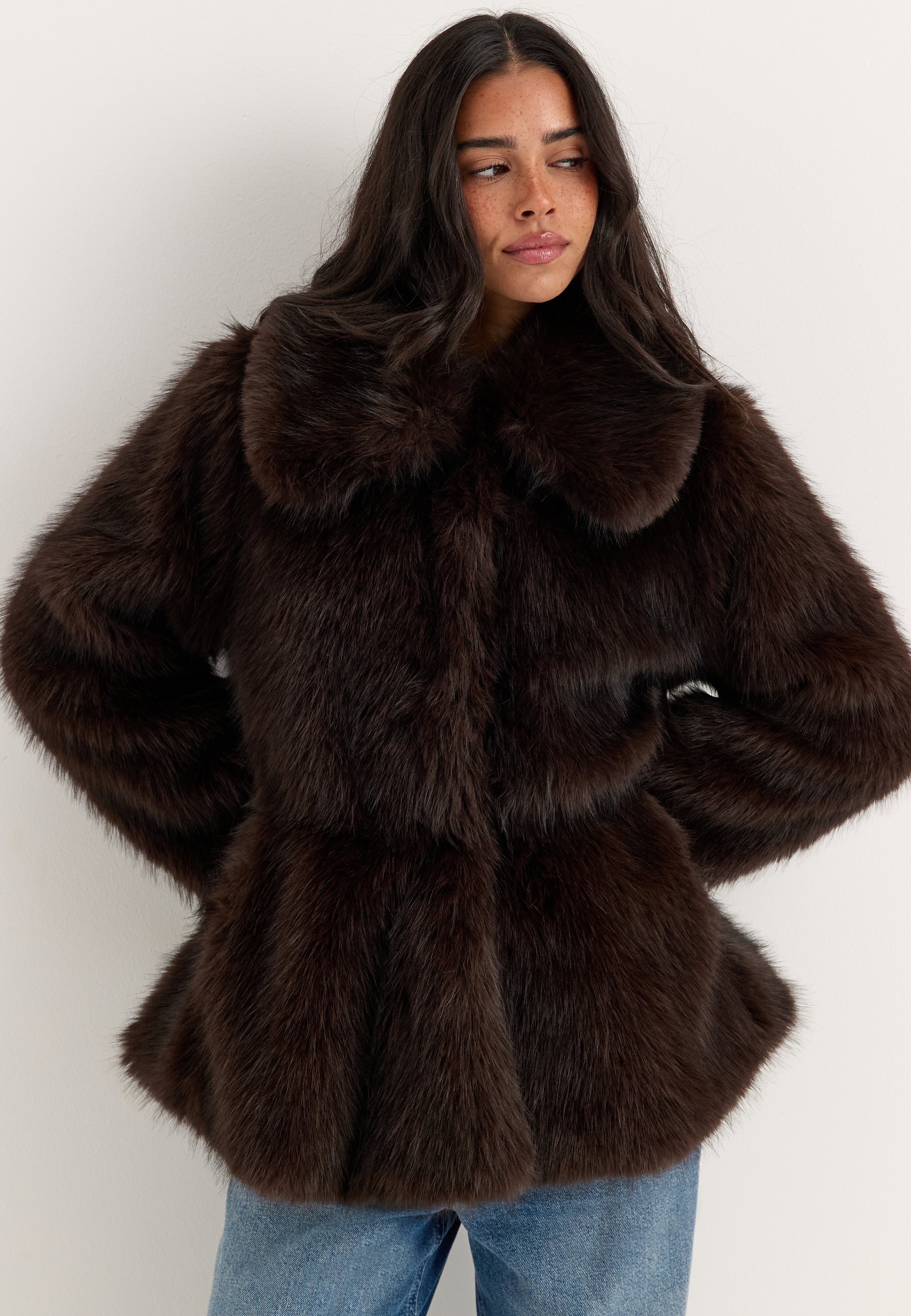 BUBBLEROOM Short Peplum Faux Fur Coat