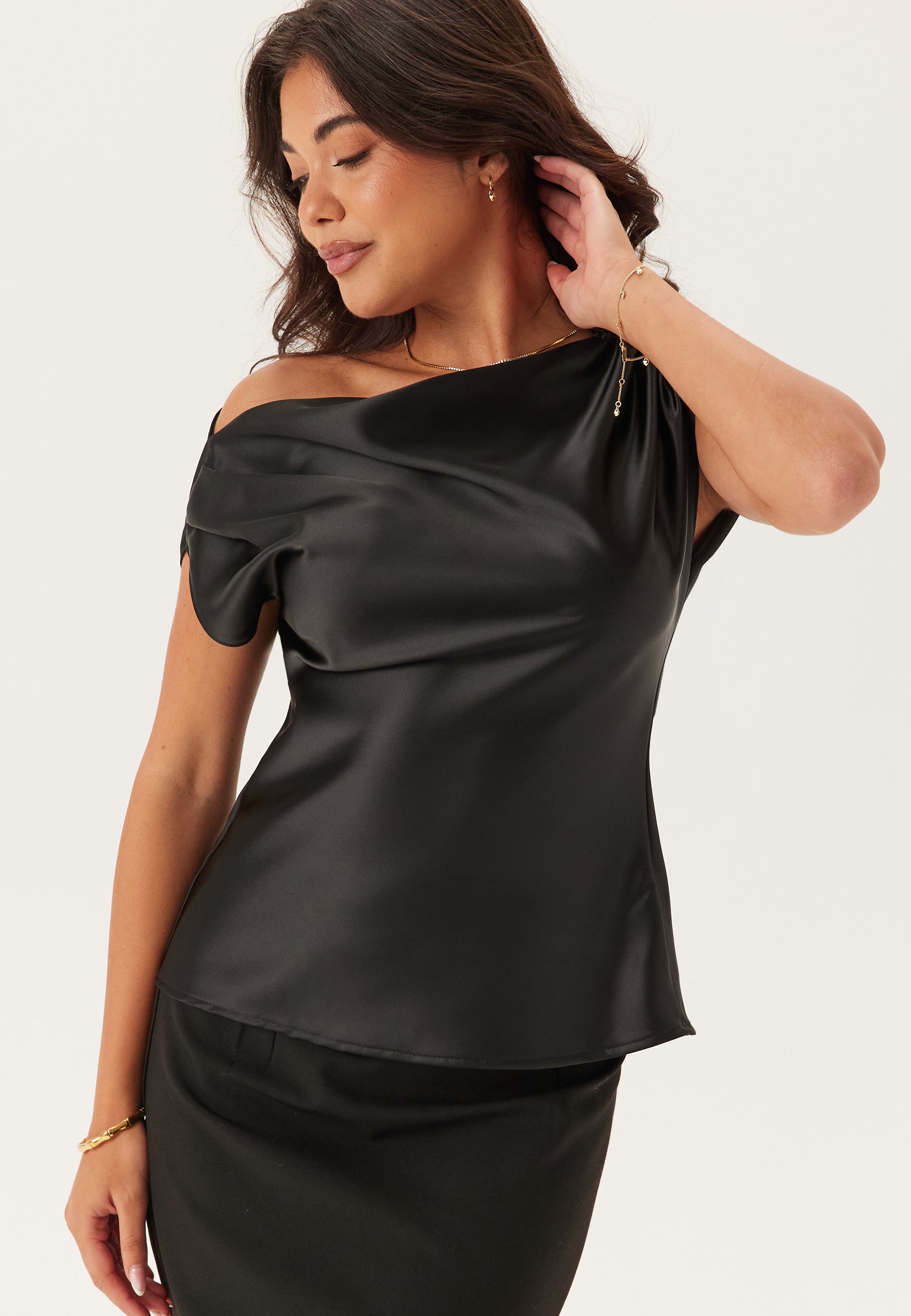 BUBBLEROOM Dropped Shoulder Blouse