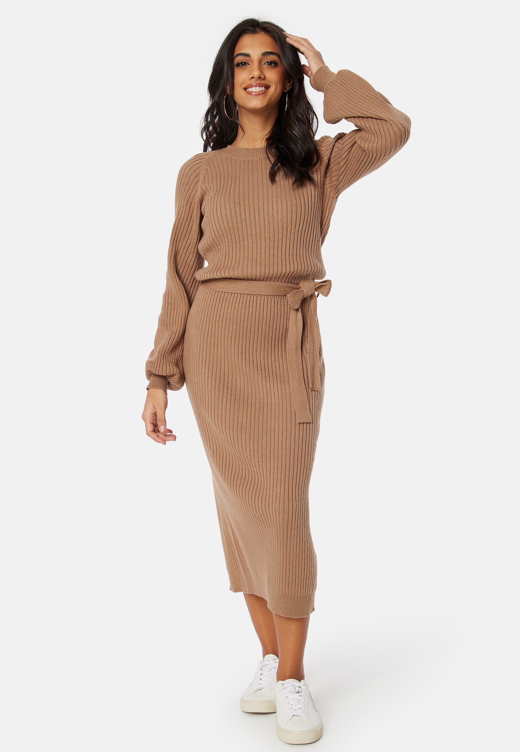 BUBBLEROOM Round Neck Rib Knitted Midi Dress