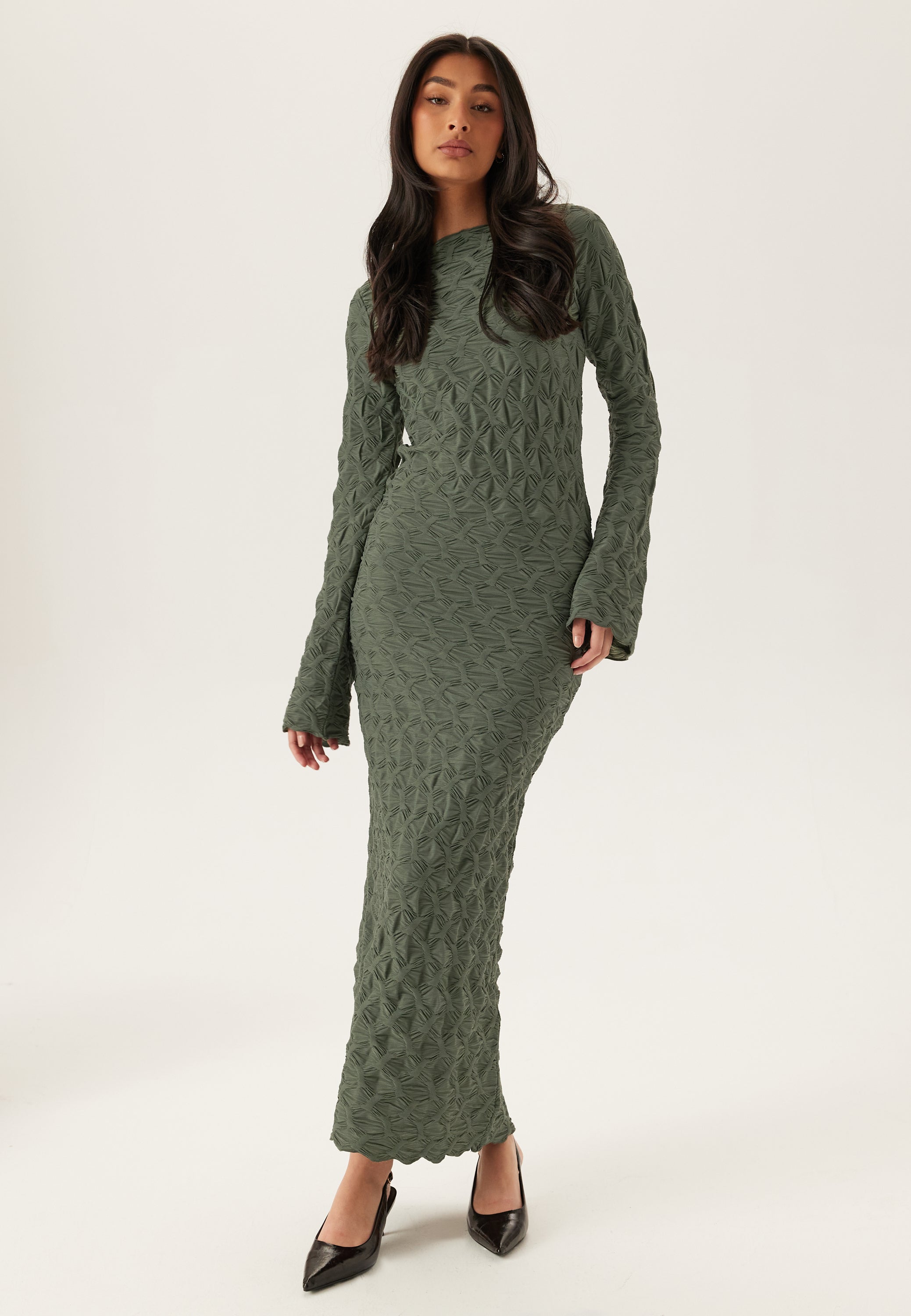 BUBBLEROOM Structure Long Sleeve Midi Dress