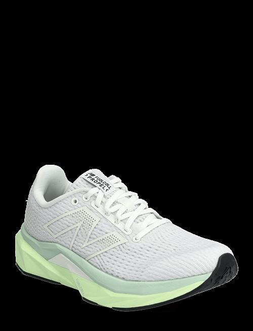 New Balance | New Balance Fuelcell Propel V5 | 36.5