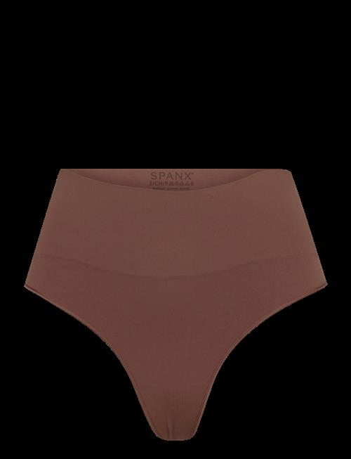 Spanx | Spanxshape™ Extraordinary Thong | M