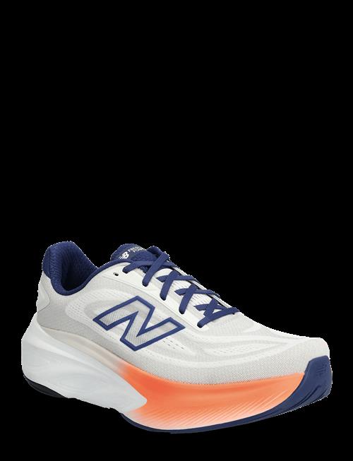 New Balance | New Balance Freshfoam More V6 | 42