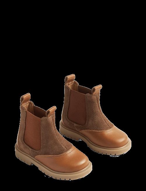 Wheat | Chelsea Kana | 24
