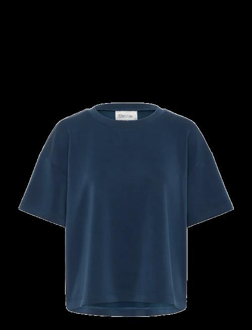 My Essential Wardrobe | Hellemw Emb Boxy Tee | M/L