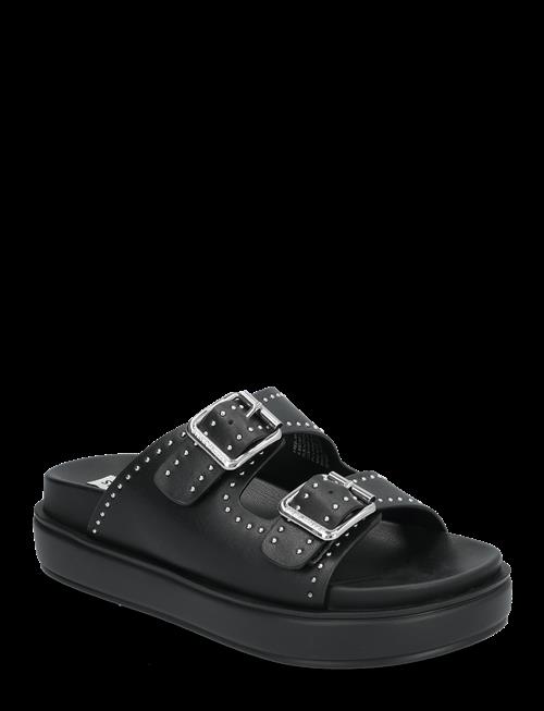 Steve Madden | Freelance Slides | 37
